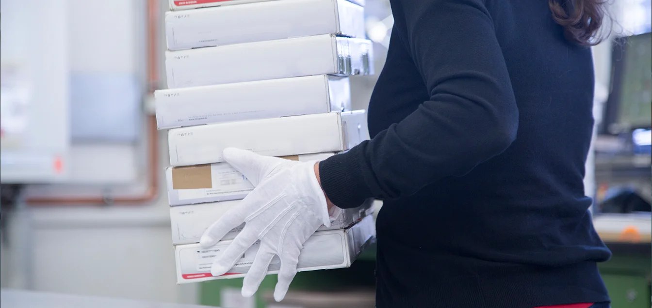 White Glove Delivery Solutions for Healthcare in Canada